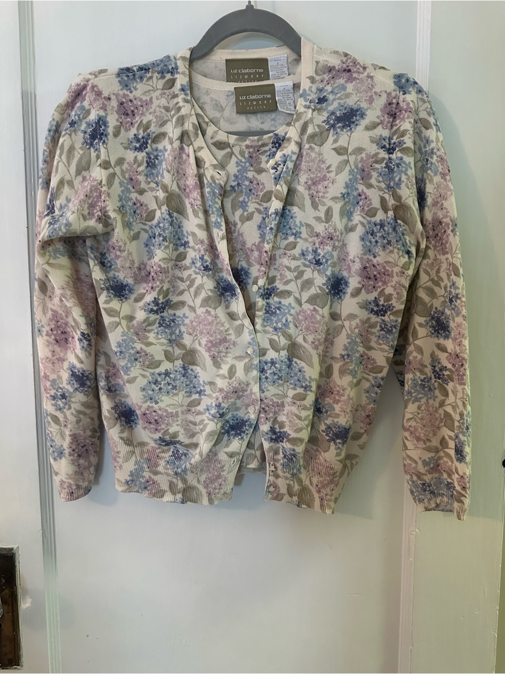 Liz Claiborne Cream Cardigan with Blue and Lavender Floral Print Petite Small